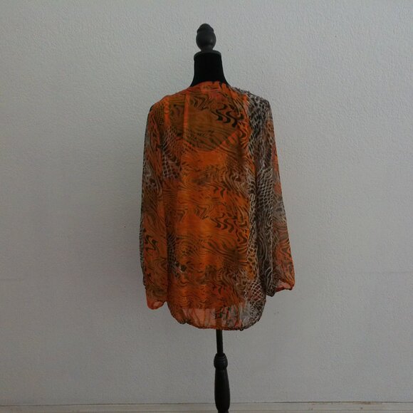Orange color Paisley style blouse, with sequins shiny and wood beaded details - Picture 7 of 12